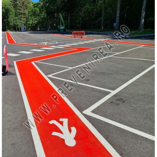 Marcaje cu vopsea pentru parcari Marcaje cu vopsea pentru parcari
