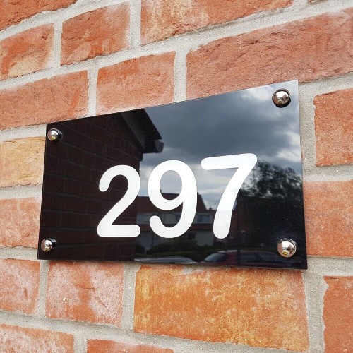 Numărul casei din plexiglas negru